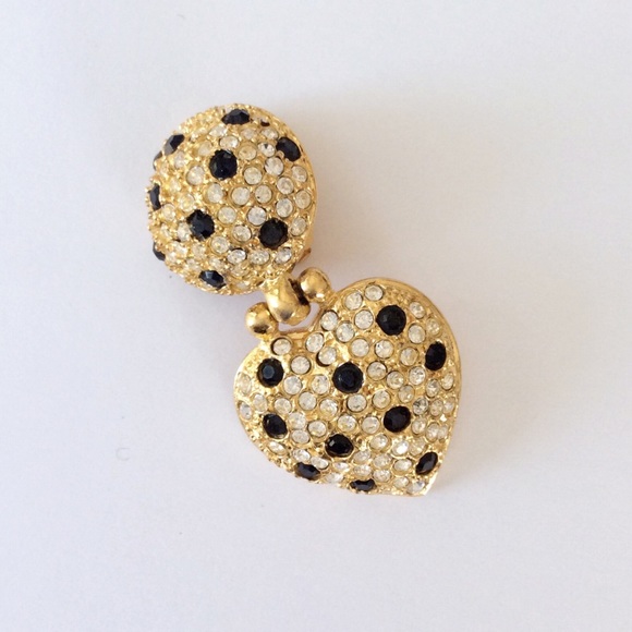 Vintage Joan Rivers Crystal Heart Earrings - Picture 3 of 8